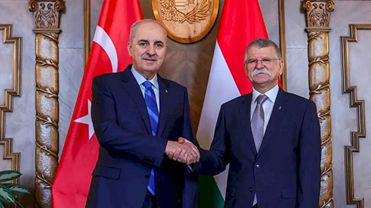 Kurtulmuş, Macaristan'daki mevkidaşıyla görüştü