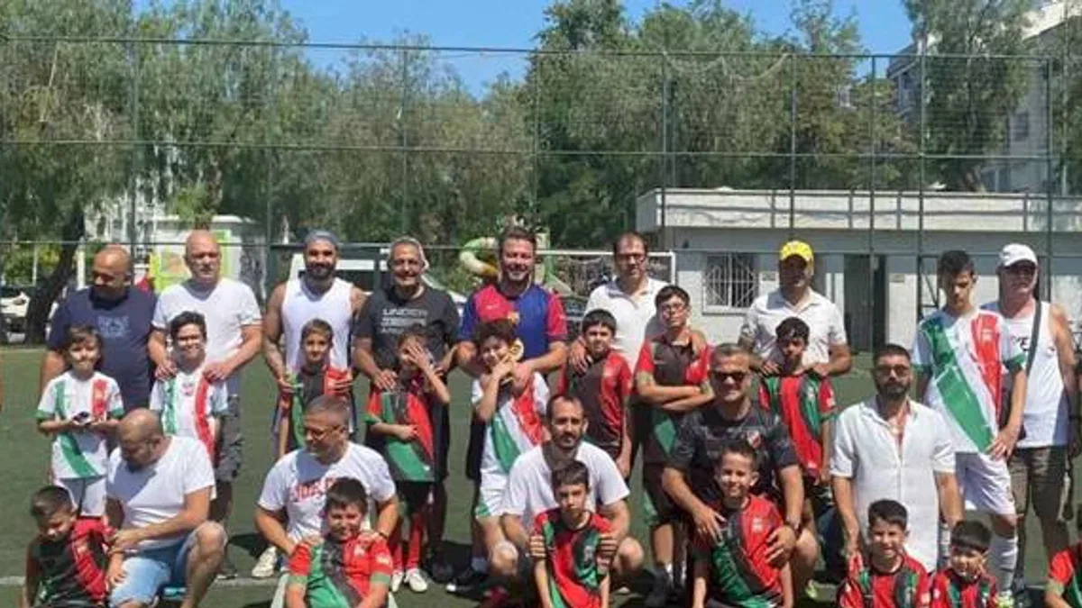 Geleneksel “Babalar Günü” maçında minikler galip geldi