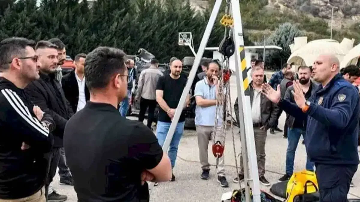Ankara İtfaiyesi'nden iyfaiyecilere kapsamlı eğitim