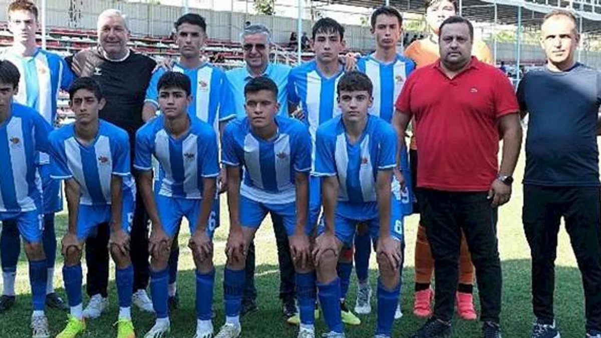 Kemer Belediye Merkez Spor evinde dolu dizgin