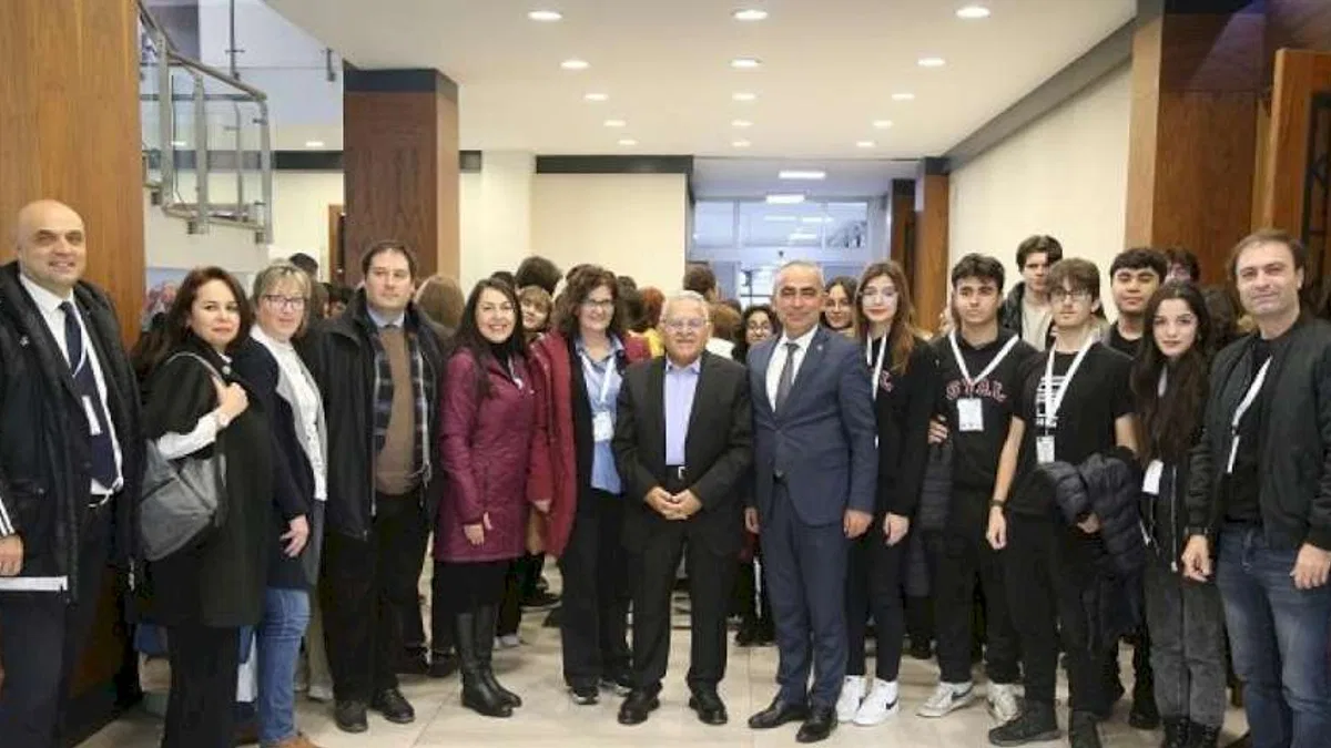Kayseri'de yabancı öğrencilerden renkli gösteri