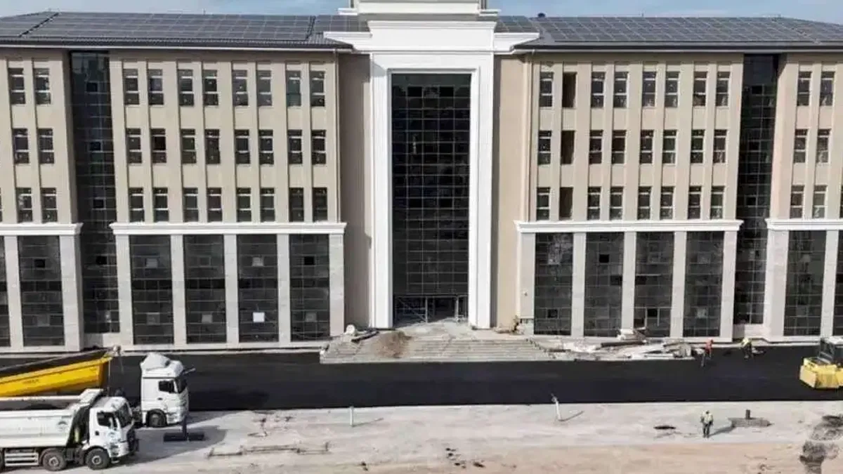 Kayseri Büyükşehir'den 2 milyon liralık asfalt yatırımı