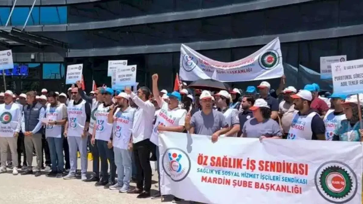 Mardin’de sağlık emekçileri kamu protokolüne tepki için alanda