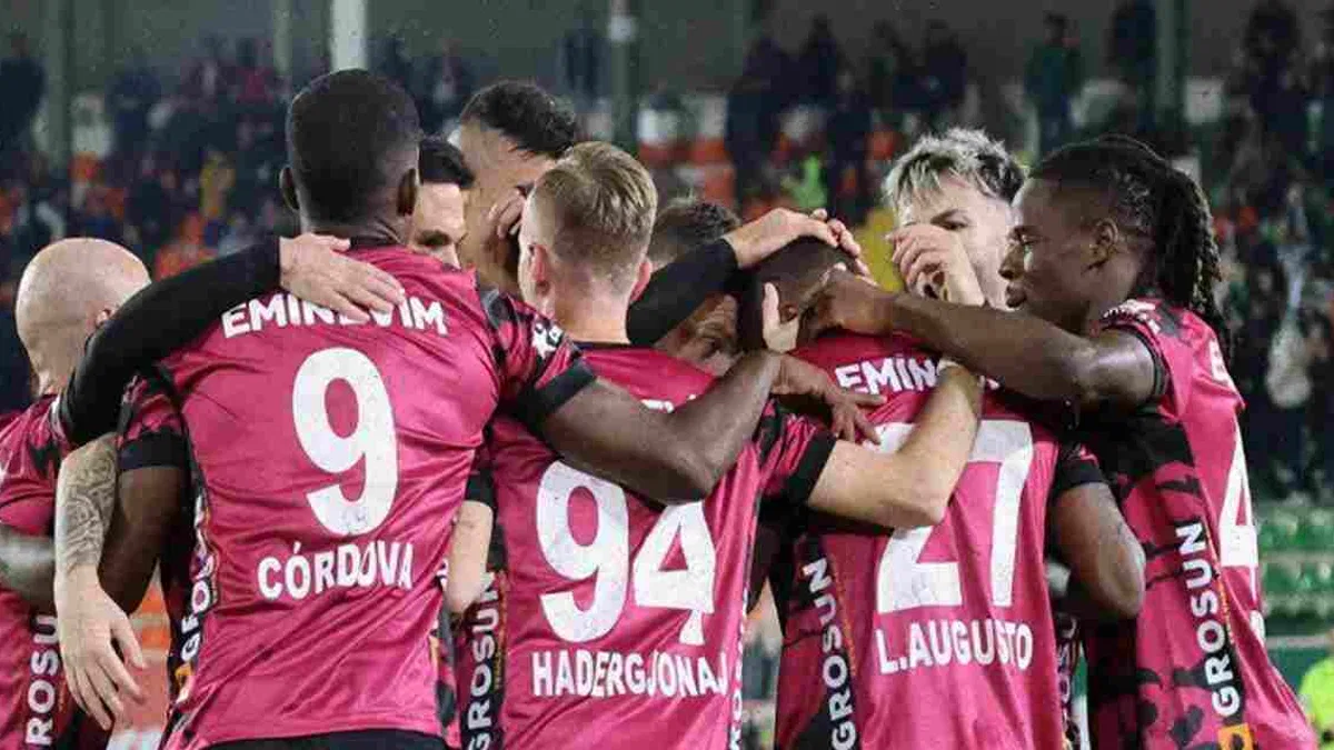 Corendon Alanyaspor 2-1 Trabzonspor (Maç Sonucu) Fırtına Alanya'da kayıp!