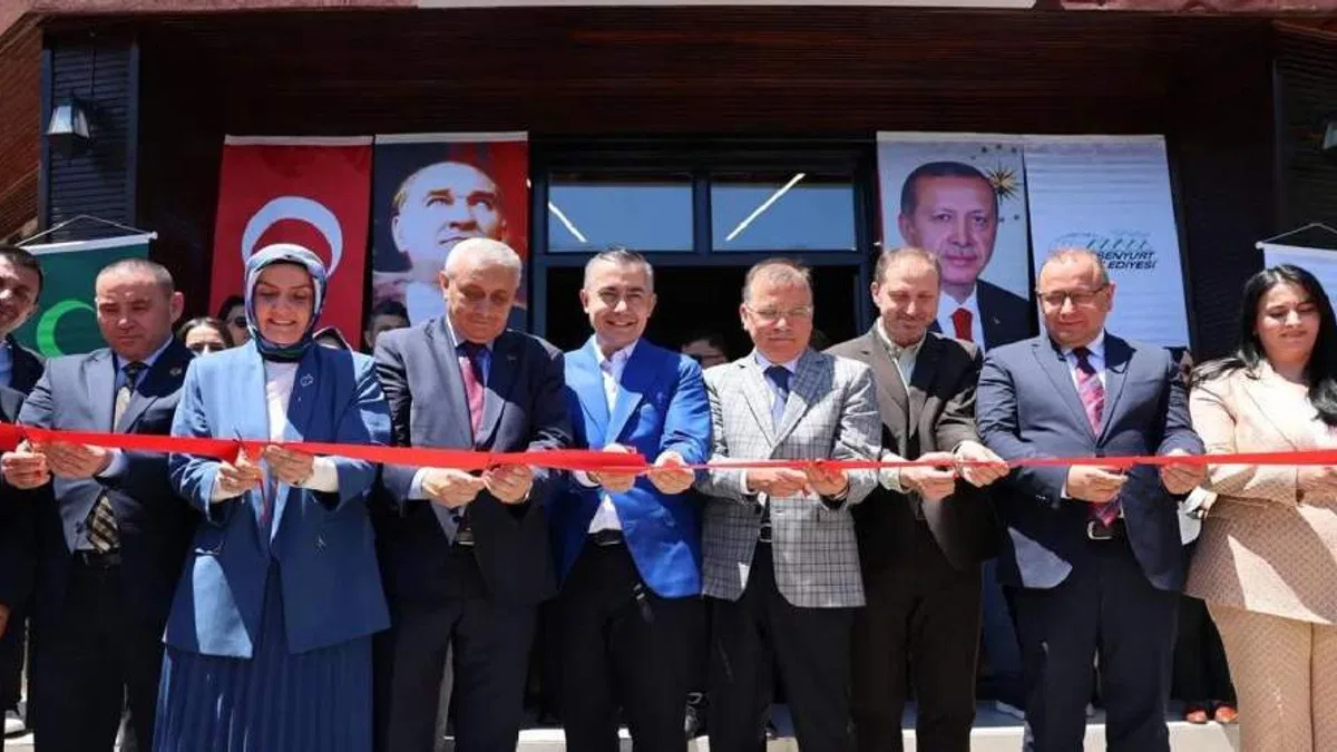 İstanbul’un ikinci Yeşilay Gençlik Merkezi Esenyurt’ta açıldı