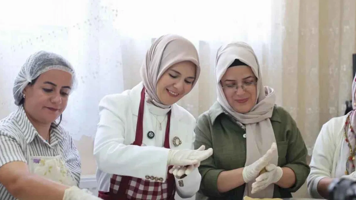 Bakan Göktaş'tan Hakkari'de Aile Destek Merkezi ziyareti