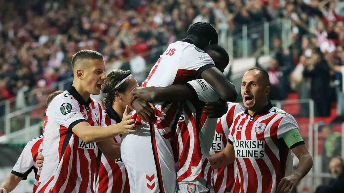 Samsunspor 3-0 Dinamo Kiev (Maç Sonucu) Samsunspor'dan Kiev'e gol şov!