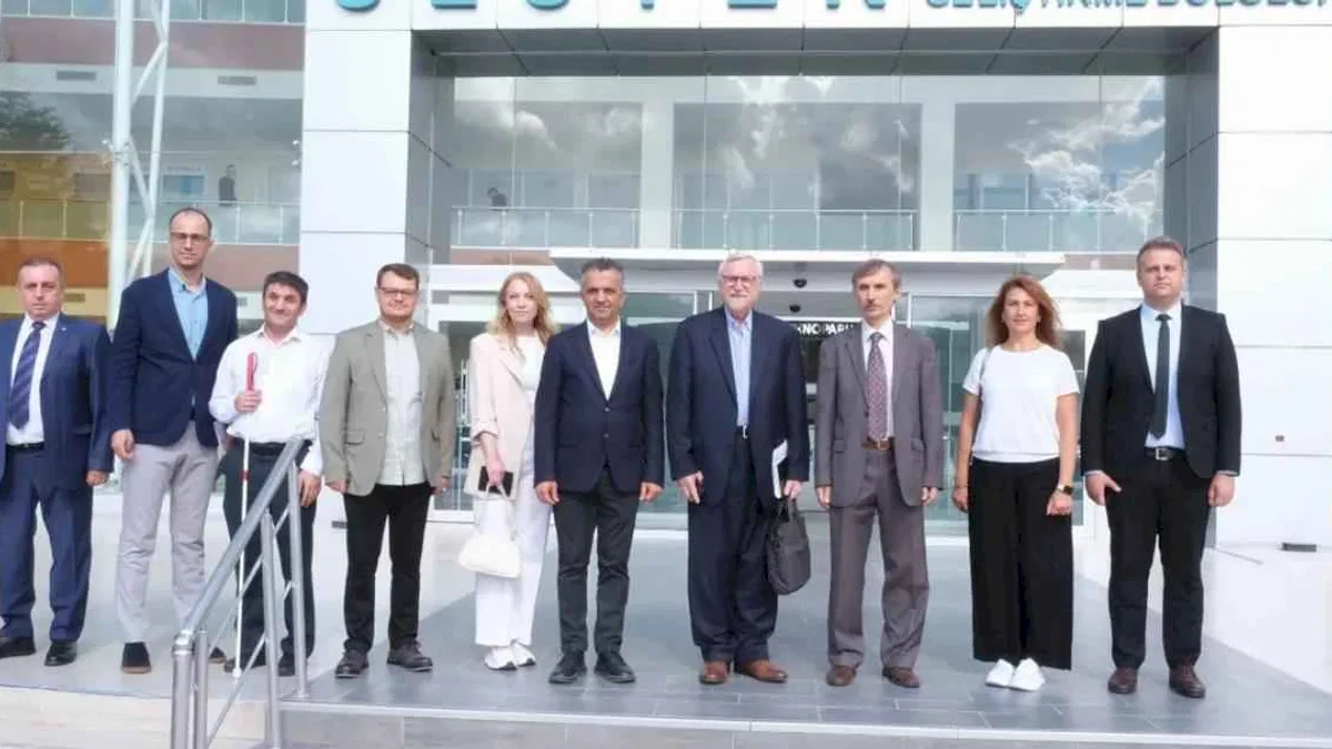 Bursa'nın teknoloji üssüne Akıllı Topluluk Formu'ndan ziyaret