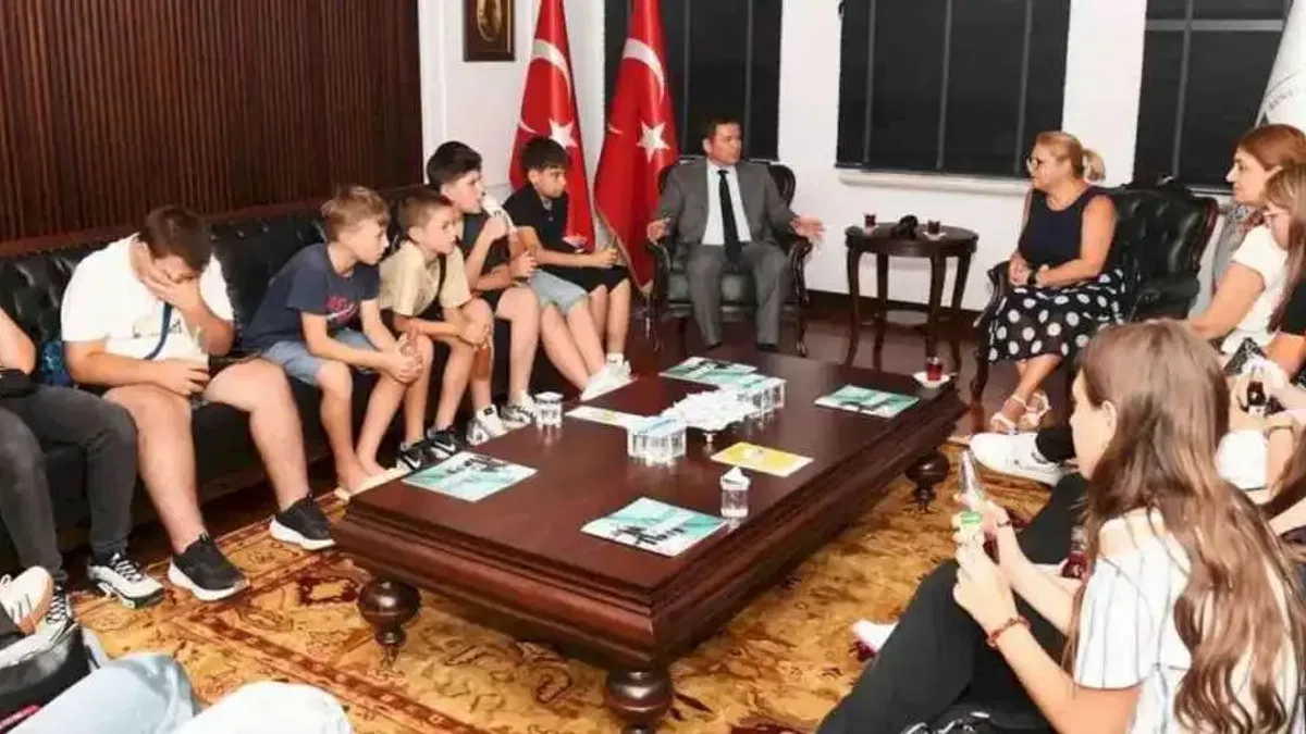 Bosnalı öğrencilerden Erkan Aydın’a ziyaret
