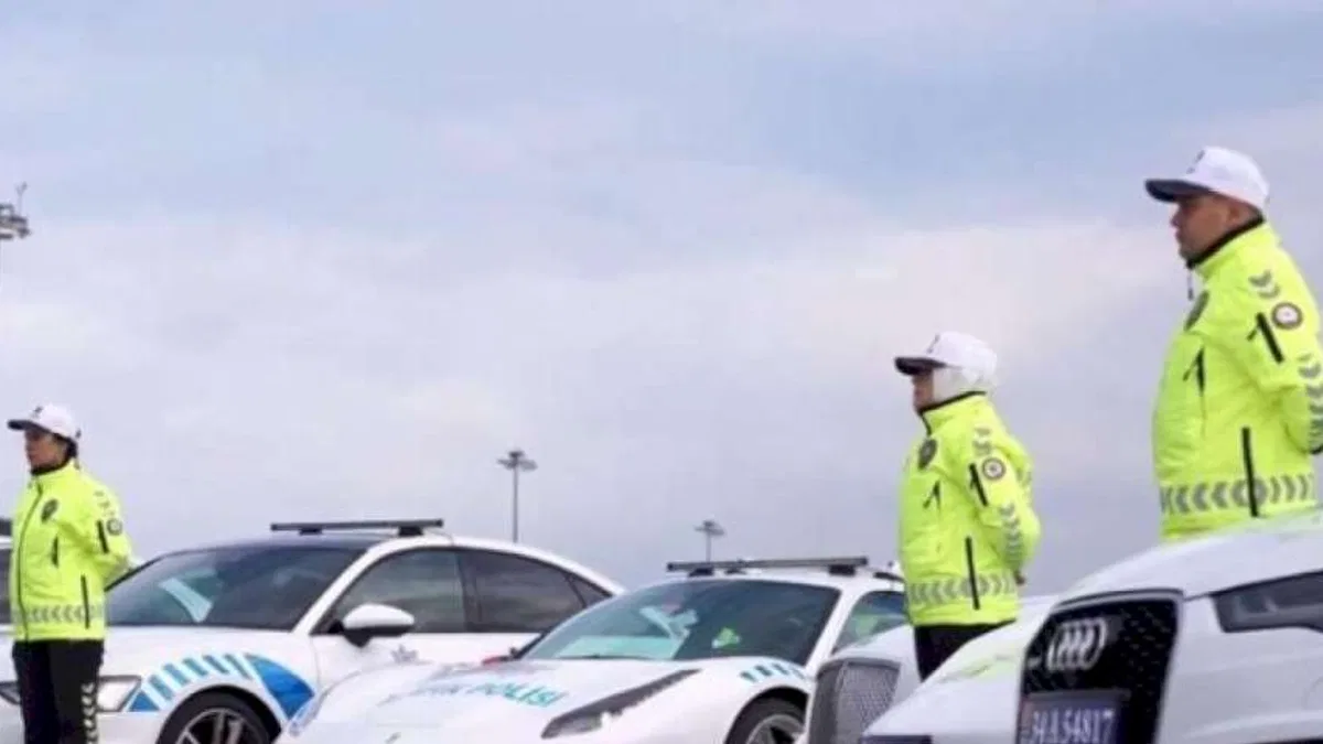 Ferrari'den Range Rover'a hepsi Emniyet'in oldu!