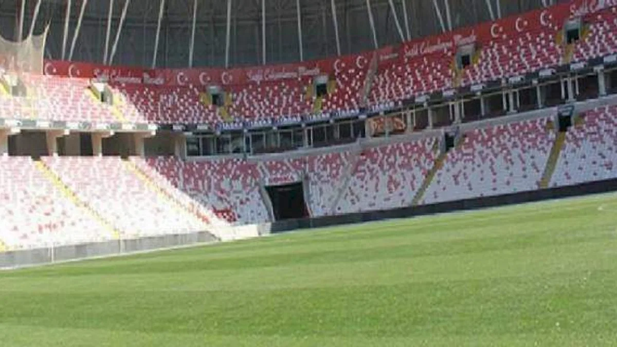 Sivasspor-Beşiktaş maçı öncesi gözler TFF'de!