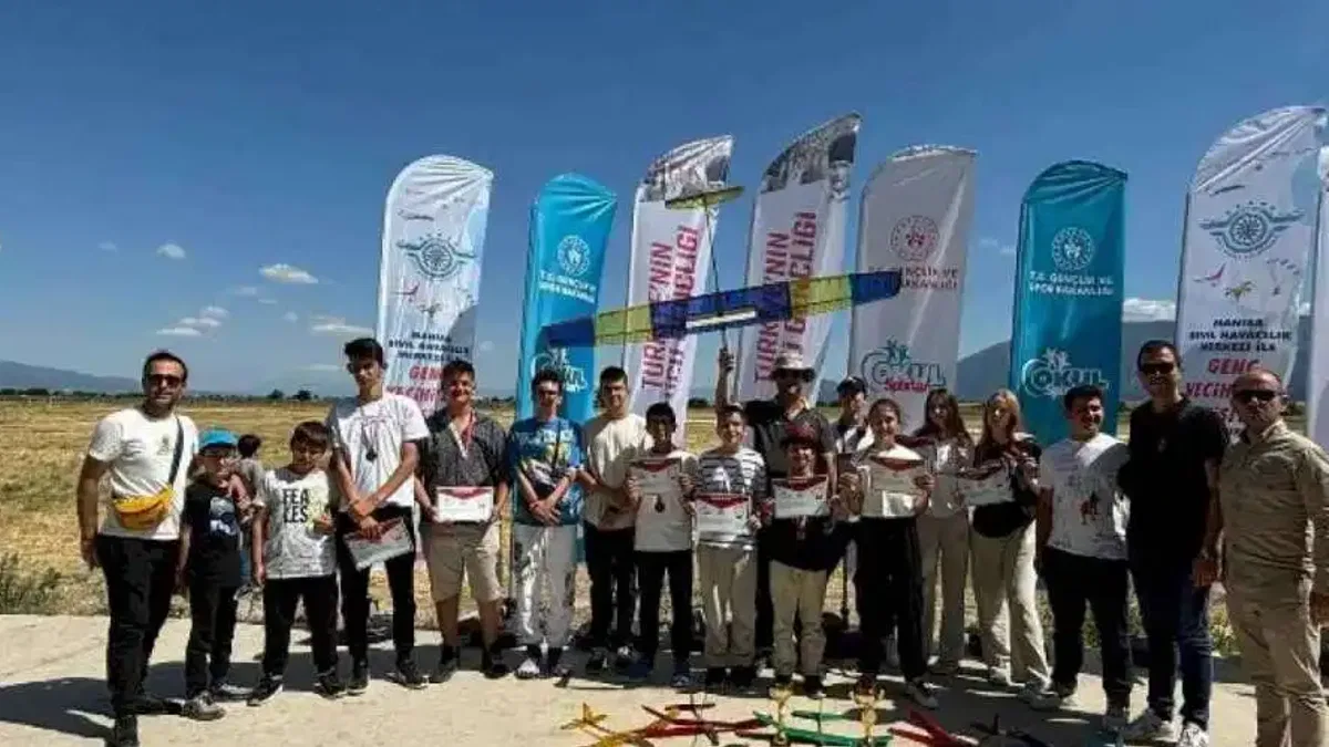 Keşan Batı Koleji, Model Uçak Türkiye finalinden başarıyla döndü