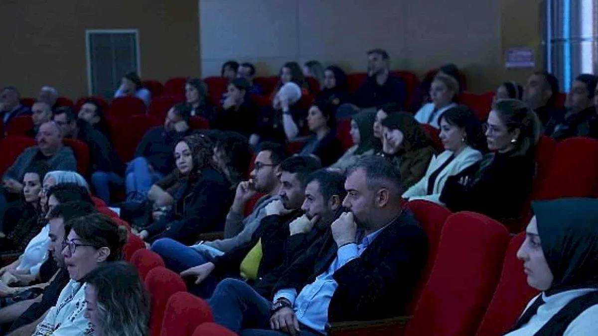 Antalya Büyükşehir Belediyesi öfke kontrolü eğitimi düzenledi