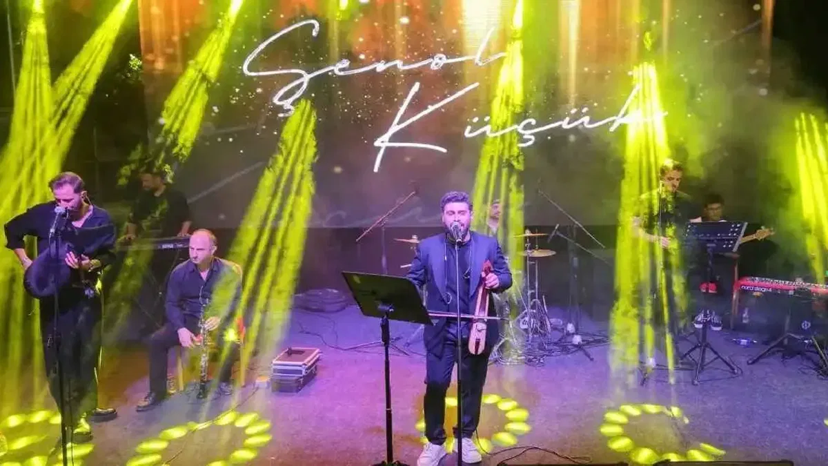 Kandıralılar bol bol horon tepti