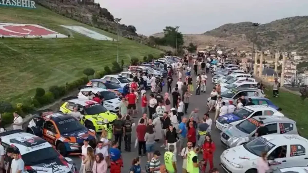 Türkiye Ralli Şampiyonası Kapadokya Yarışı’na seremonik start