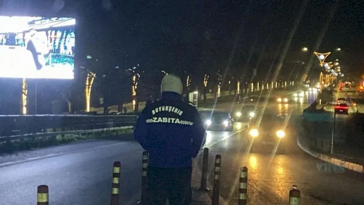 Kocaeli Büyükşehir ekipleri yeni yılda da nöbette