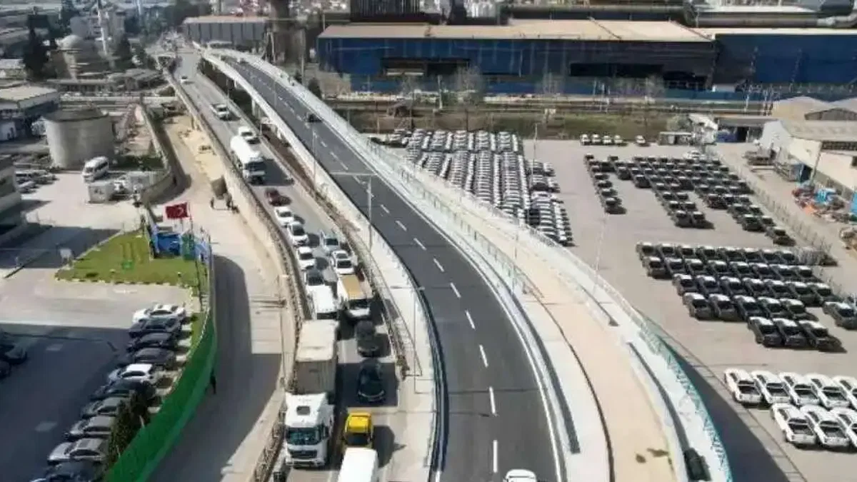 Darıca Osmangazi ilave köprüsü trafiğe açıldı