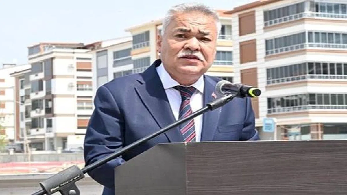Spor kompleksi temel atma töreni