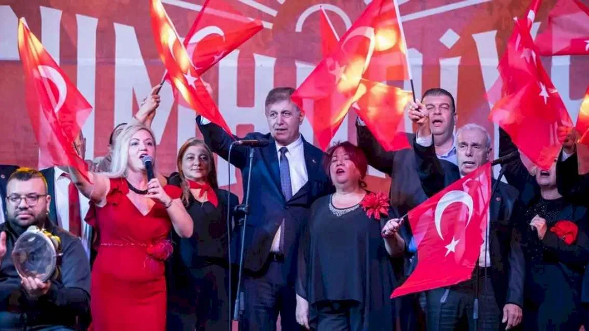 Başkan Tugay: İzmir Cumhuriyetin kuruluşunun kentidir