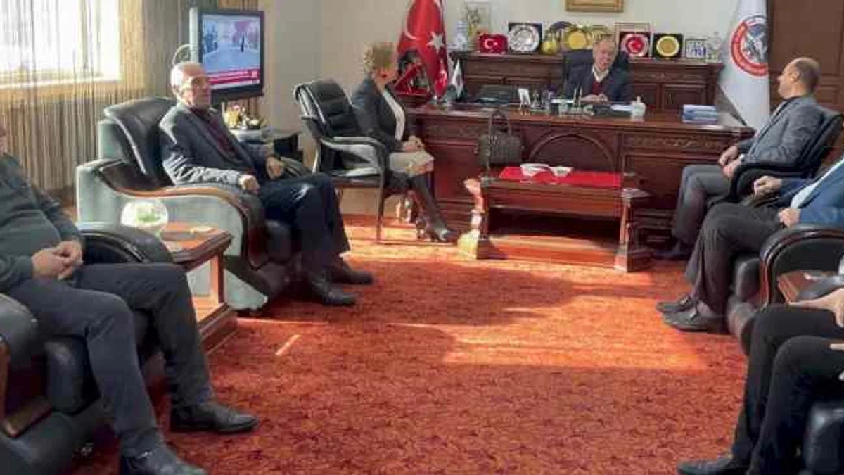 Erzurum'da İYİ Parti'den oda ve dernek ziyareti