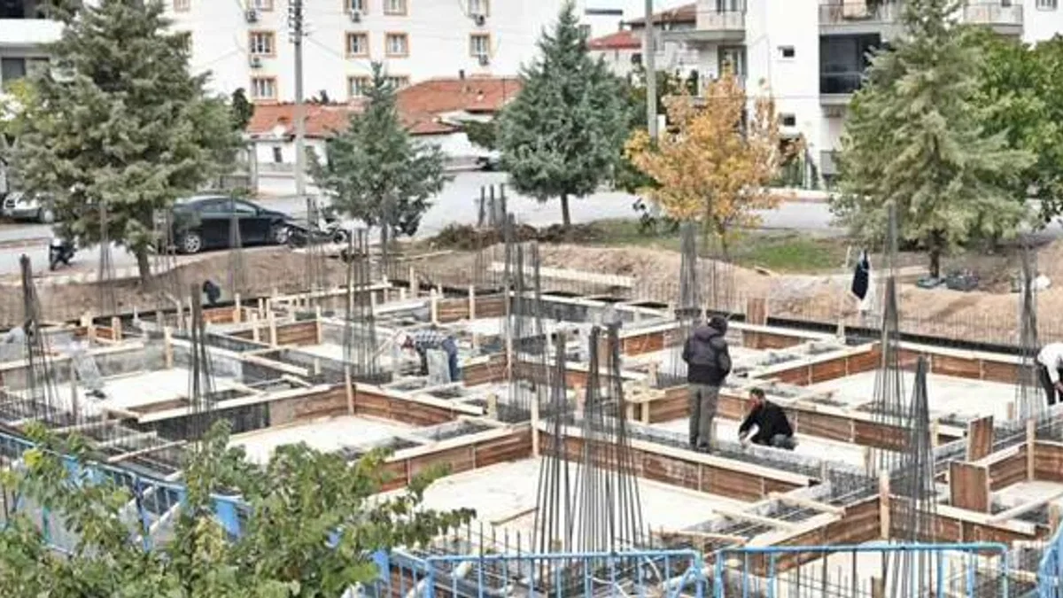 Akhisar Belediyesi’nin Üç Büyük Yatırımında Çalışmalar Sürüyor