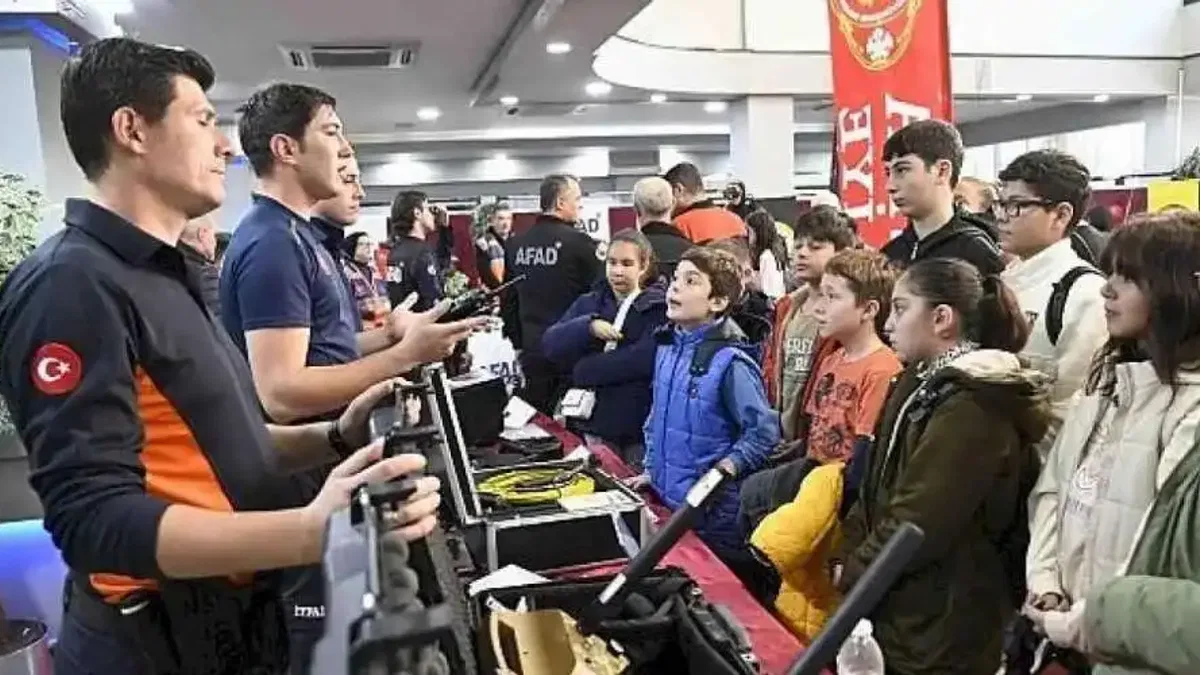 Manisa'da Afet Farkındalık Eğitimi