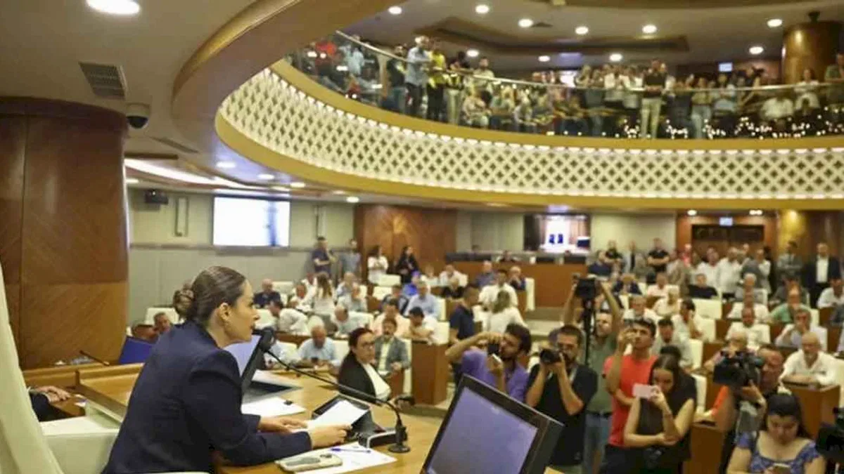 Antalya Büyükşehir Belediyesi Başkan Vekili Büşra Özdemir oldu