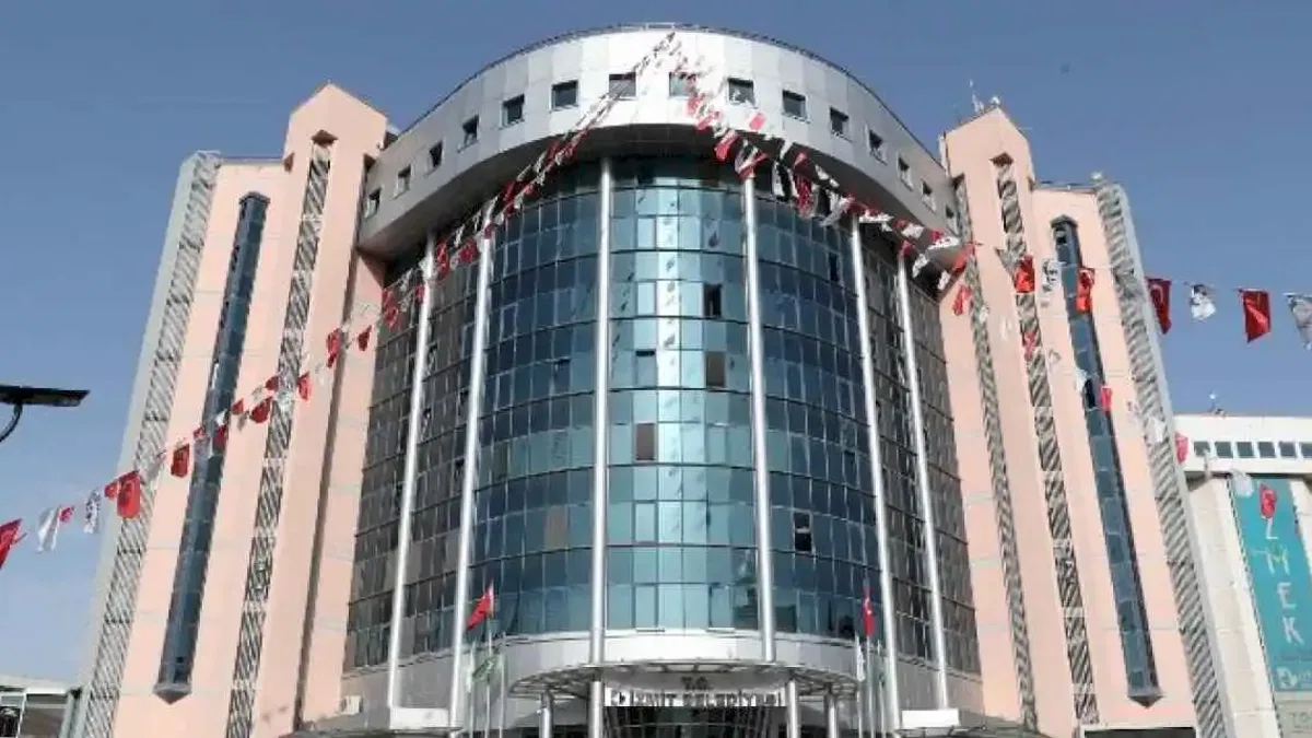 İzmit Belediyesinde kimseye özel araç tahsis edilmeyecek