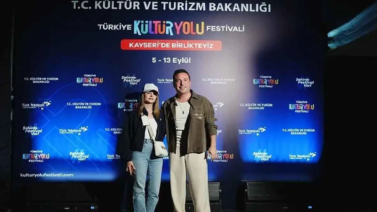 Oğuzhan Koç Kayseri'de hayranlarıyla buluştu