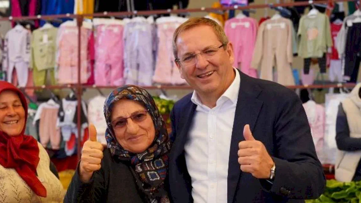 Başkan Ergin’den geleneksel pazaryeri ziyareti