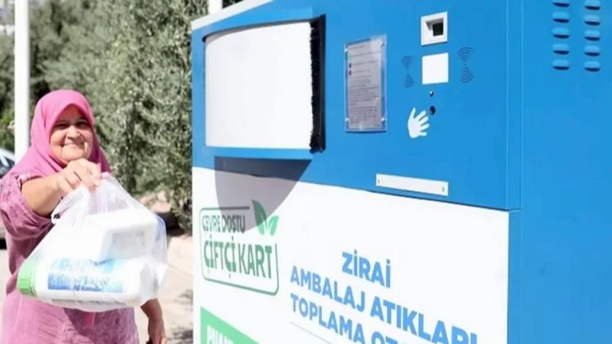 Antalya Finikeli kadınlara ‘Çevre Dostu Çiftçi Kart’