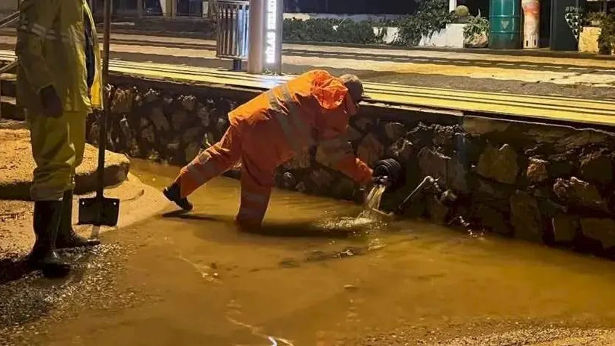 Muğla Milas'ta şiddetli yağışlara karşı yoğun mücadele