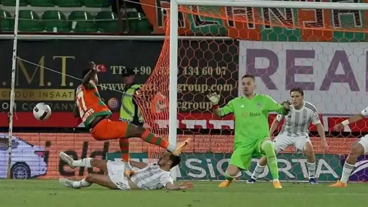 Corendon Alanyaspor 1-1 Beşiktaş (Maç Sonucu) Alanya'da kazanan çıkmadı!