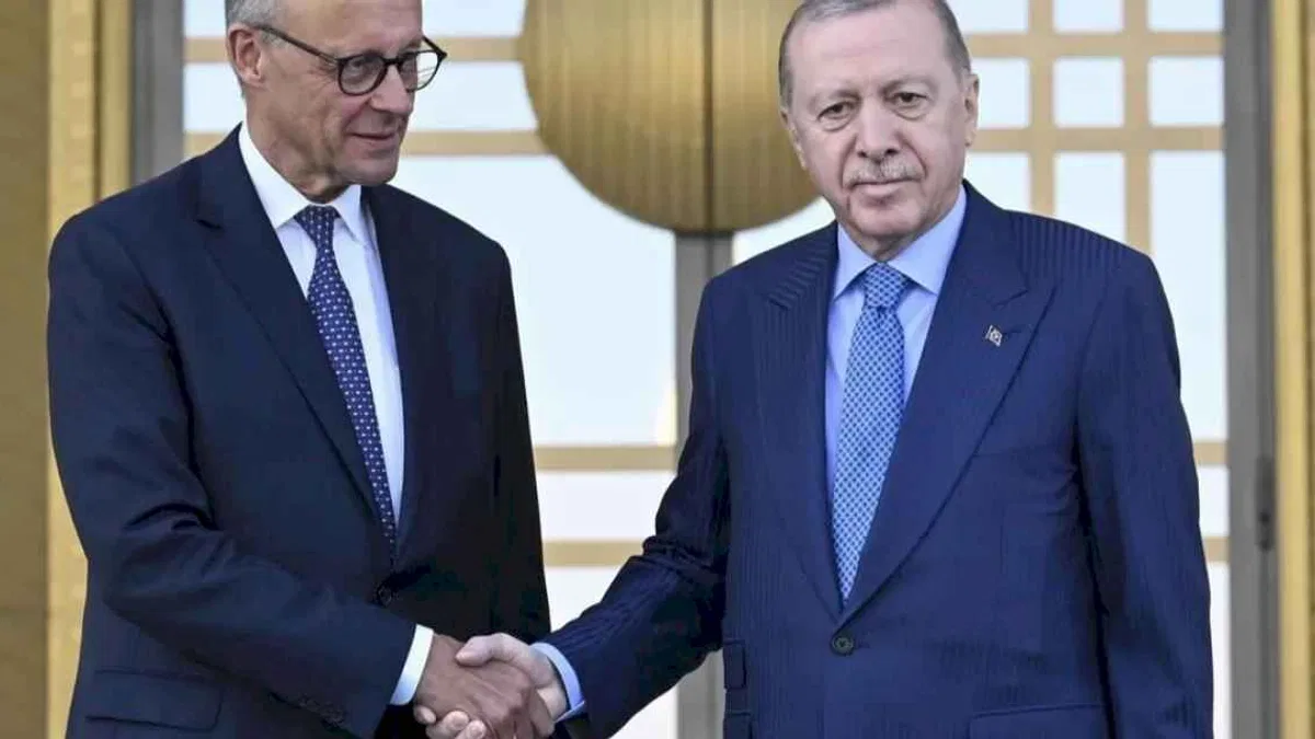 Almanya Başbakanı Külliye'de