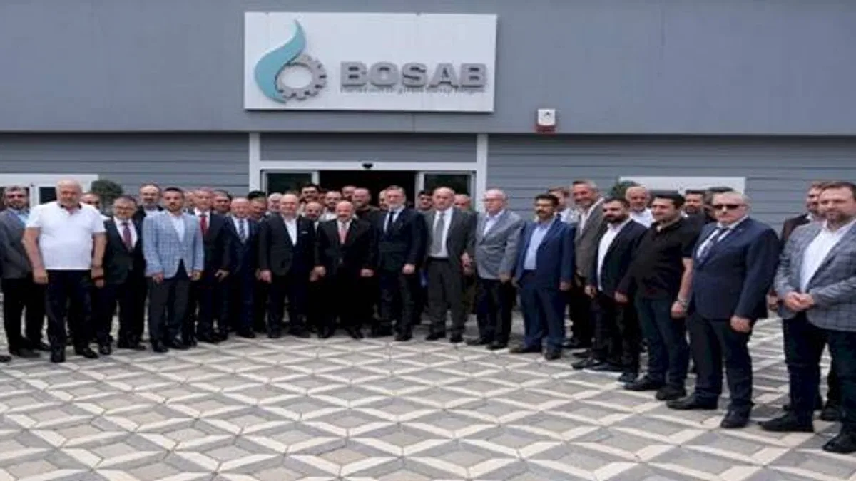 Mustafa Varank BOSAB'da sanayicilerle buluştu