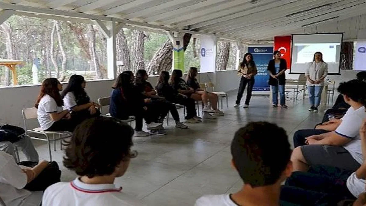 Antalya Büyükşehir gençlere iklim okuryazarlığı eğitimi verdi