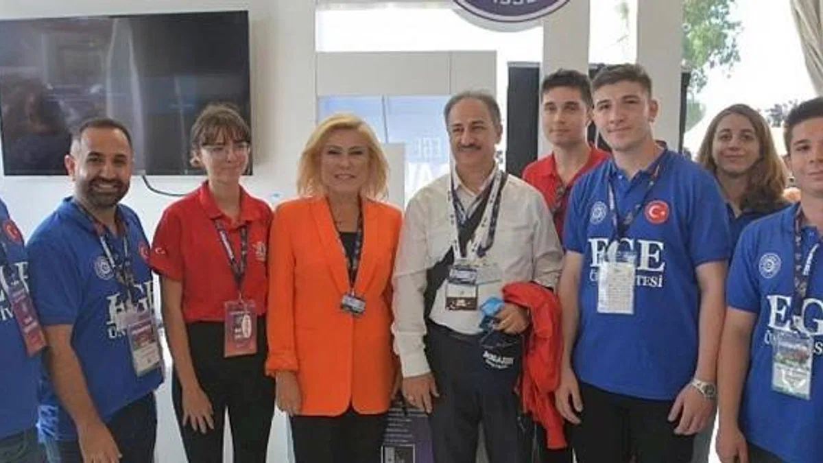 Ege Üniversitesi Standı Ziyaretçilerden Tam Not Aldı