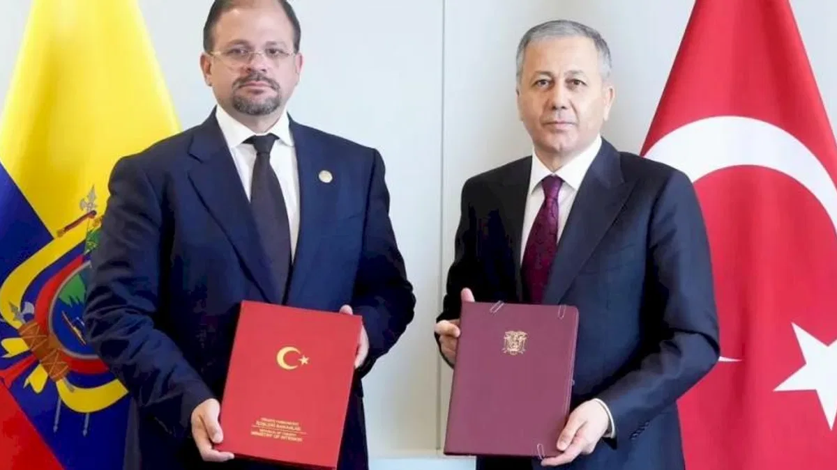 Bakan Yerlikaya, Ekvatorlu mevkidaşıyla görüştü