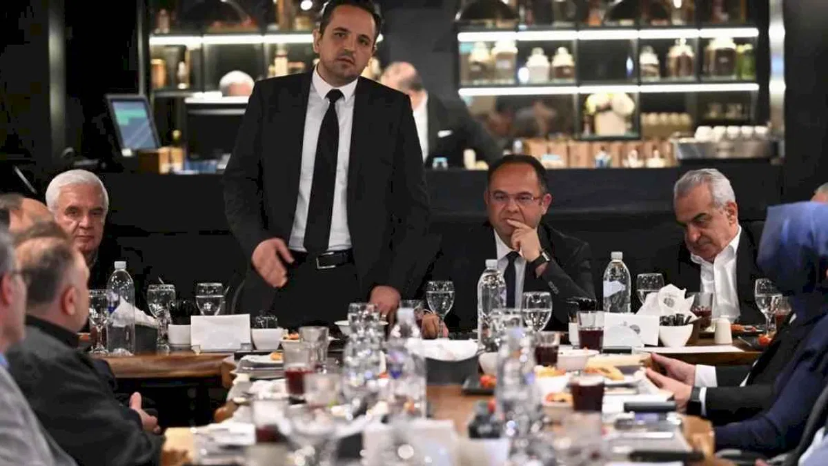 BUYSAD'da bayrak değişimi