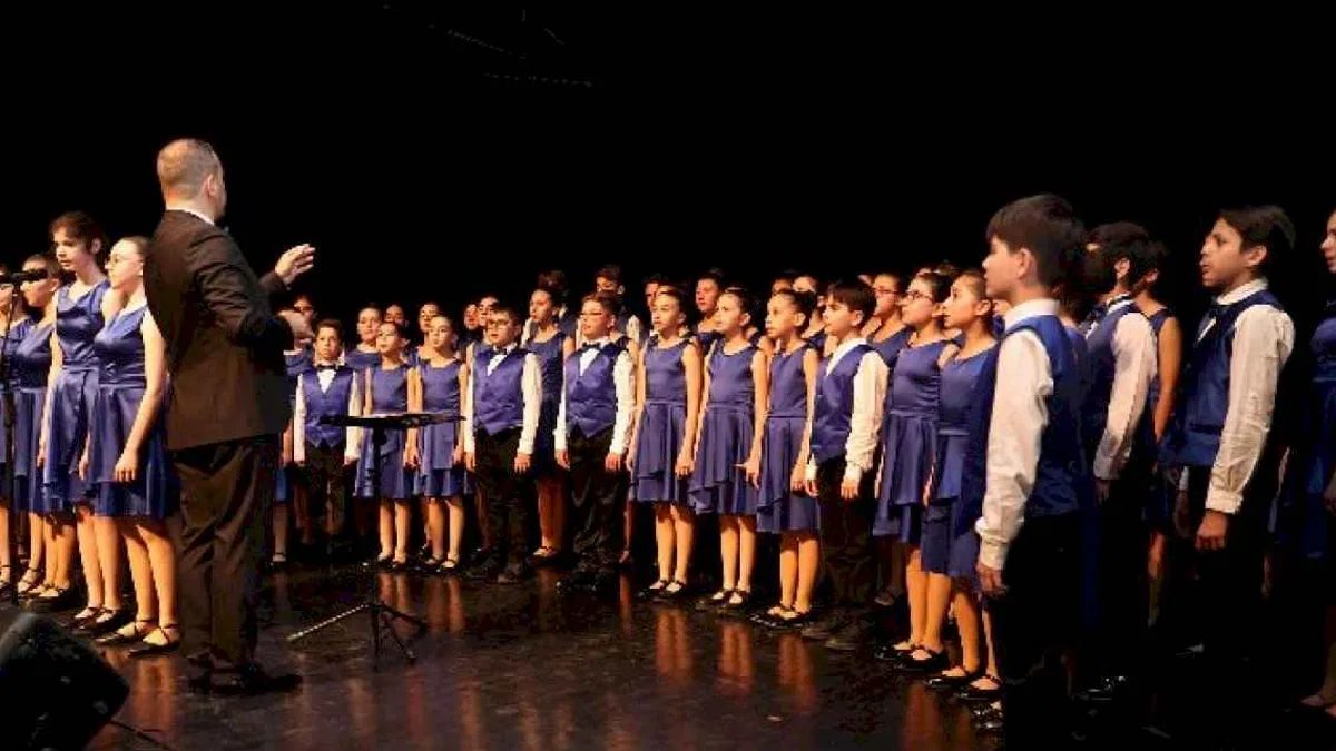 Nilüfer'de çocuk ve gençlerden muhteşem performans