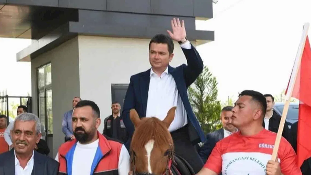 Bursa Osmangazi’de geleneksel rahvan at koşusu coşkusu