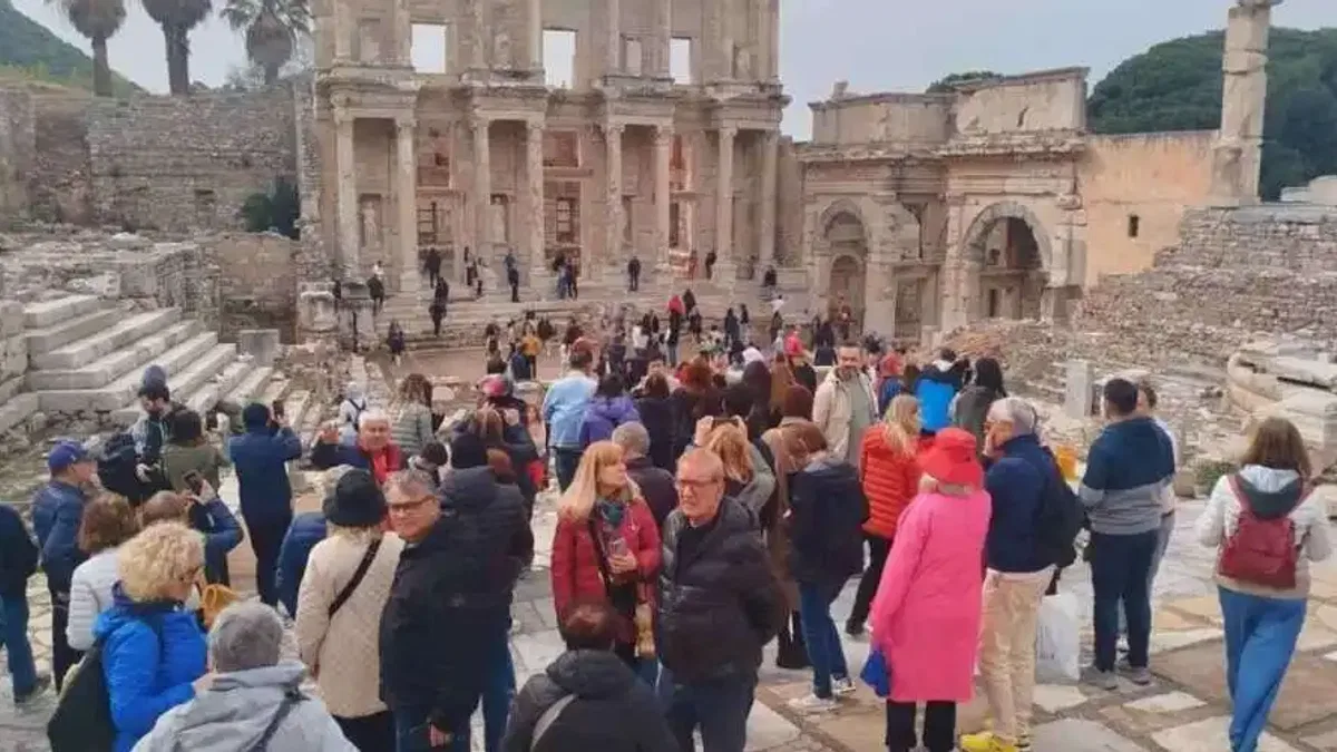 Müze ve ören yerlerinde 9 günde 1 milyonu aştık! Efes ve Göbeklitepe zirvede!