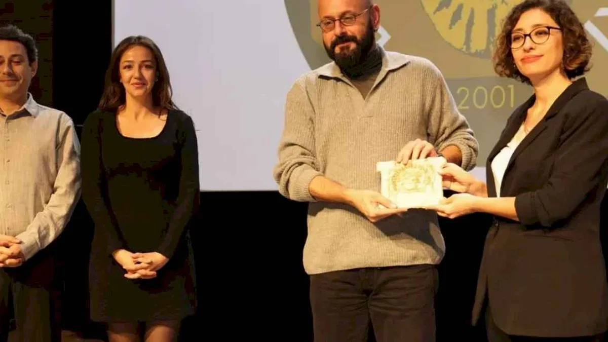 İzmir Bornova'ya Eskişehir'den çifte ödül