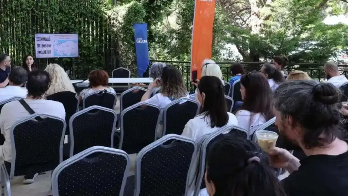 İzmir Şato’da 'Şehrin Panoları' hayat buldu