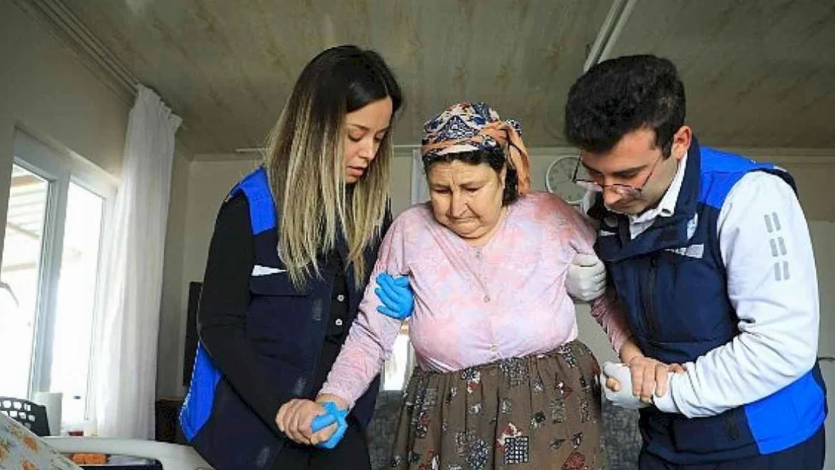 Büyükşehir'in Fizyoterapistleri ile Hastalar Yeniden 'Hissediyor'