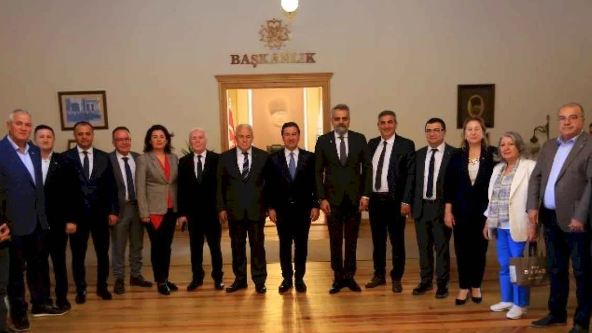 Muğla Valisinden Başkan Aras’a ziyaret