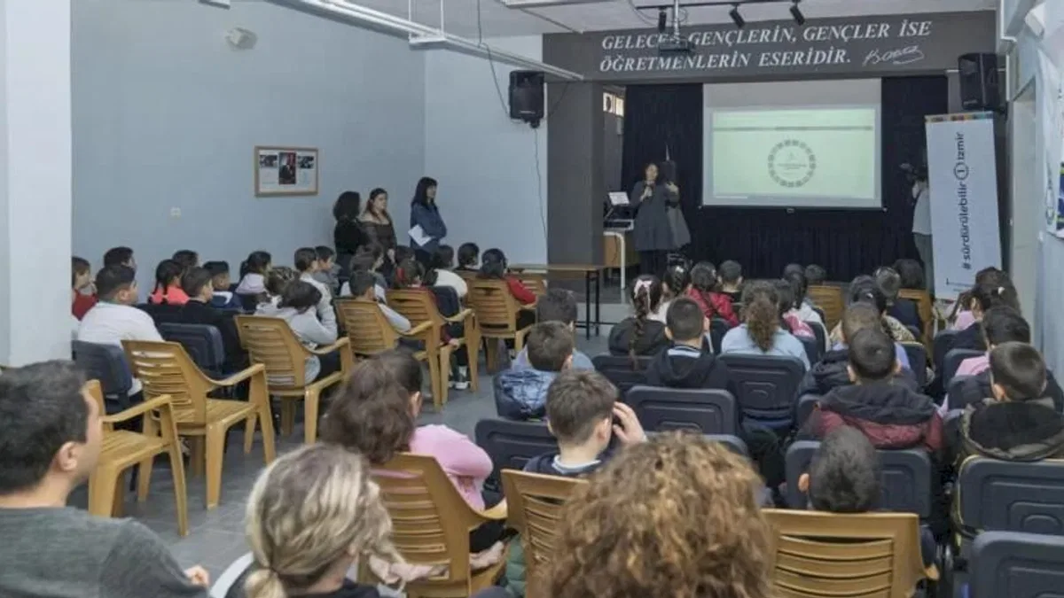İzmir’de çocuklar iklim için harekete geçti