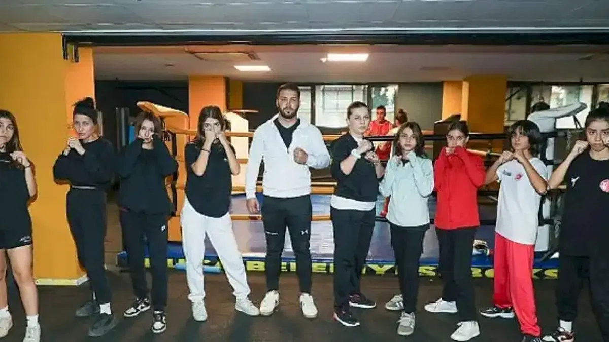 Buca Belediyesi'nden kadınlar için ücretsiz savunma dersleri