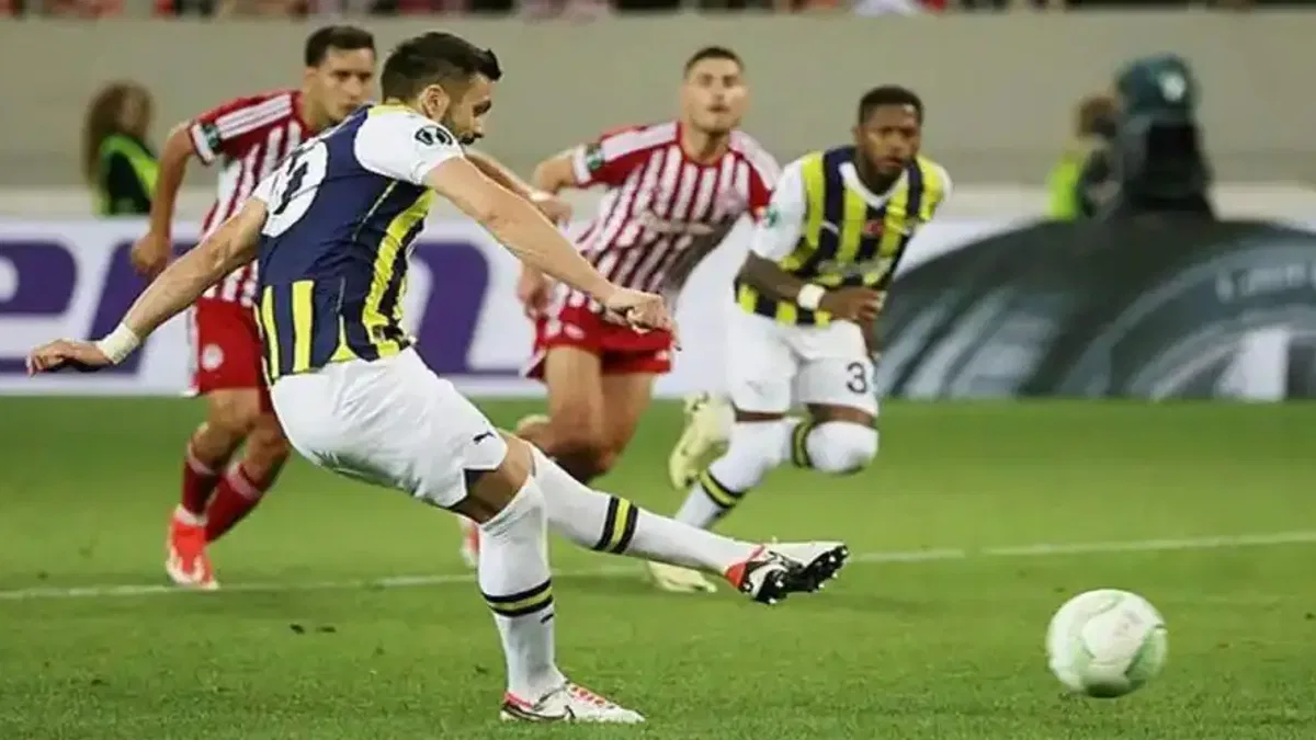 Olympiakos 3-2 Fenerbahçe (Maç Sonucu) Fener Pes Etmedi, Tur Kadıköy'e kaldı!