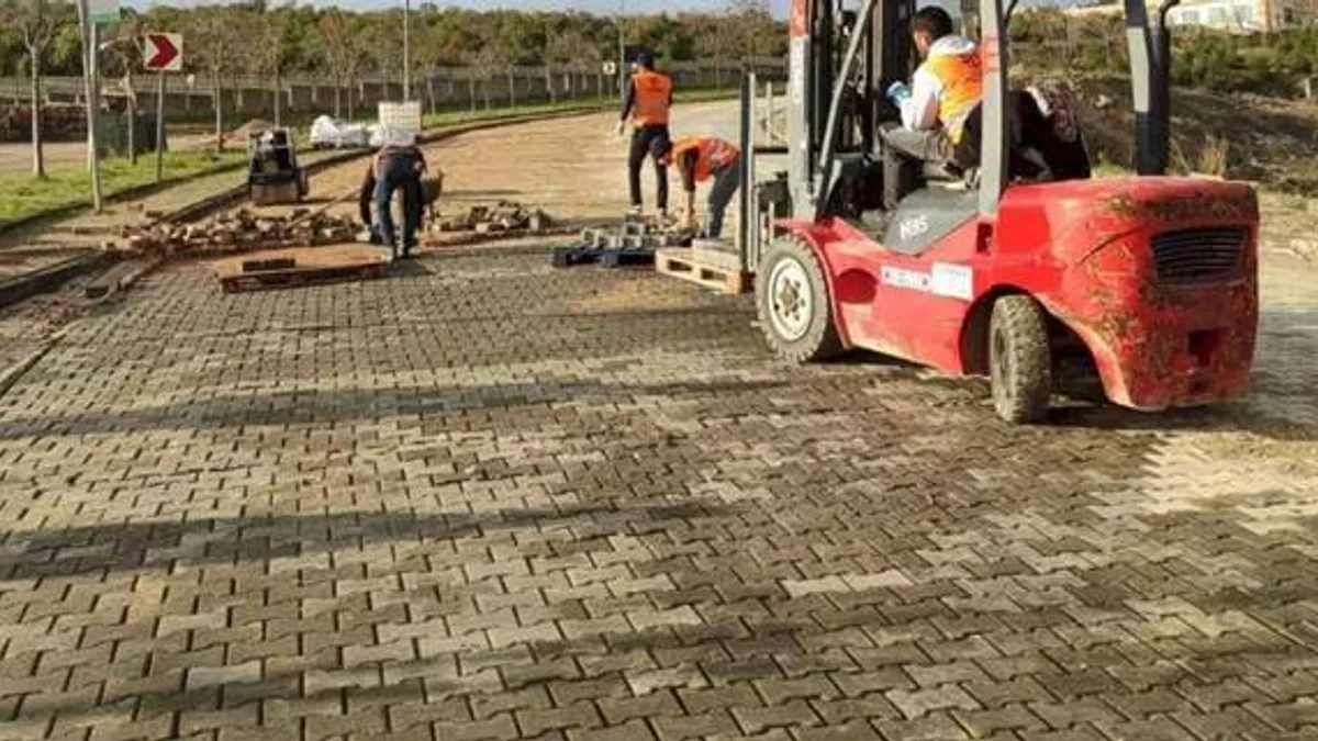 Kocaeli'de kilit parke taşlarıdöşendi